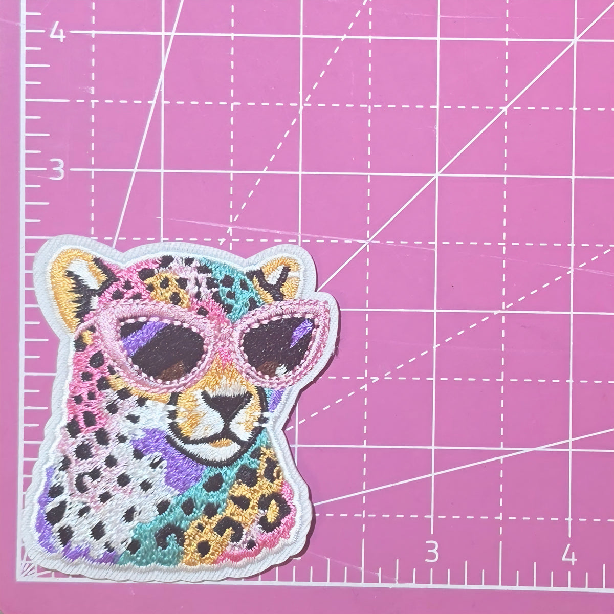 Leopard Cat Bougie Pink Sunglasses Neon 90's Iron on Patch