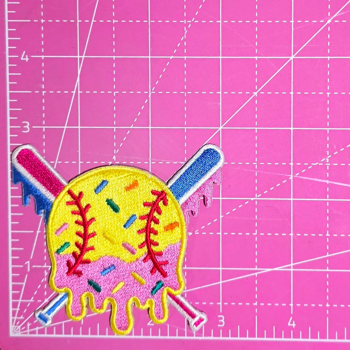 Softball Bat Sprinkle Drip Embroidery Iron On Patch
