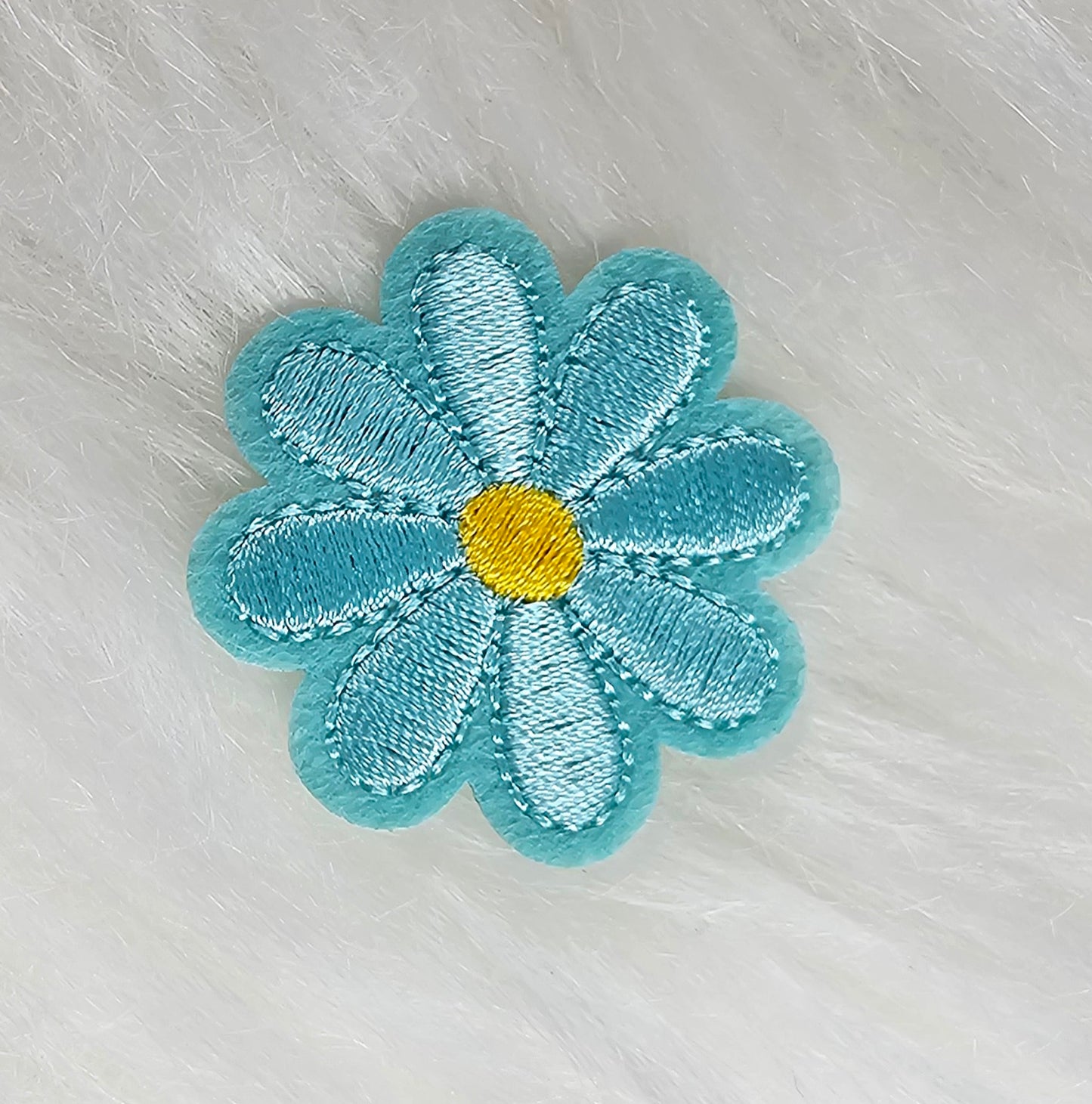 Daisy Small Flower Embroidery Iron On Patch