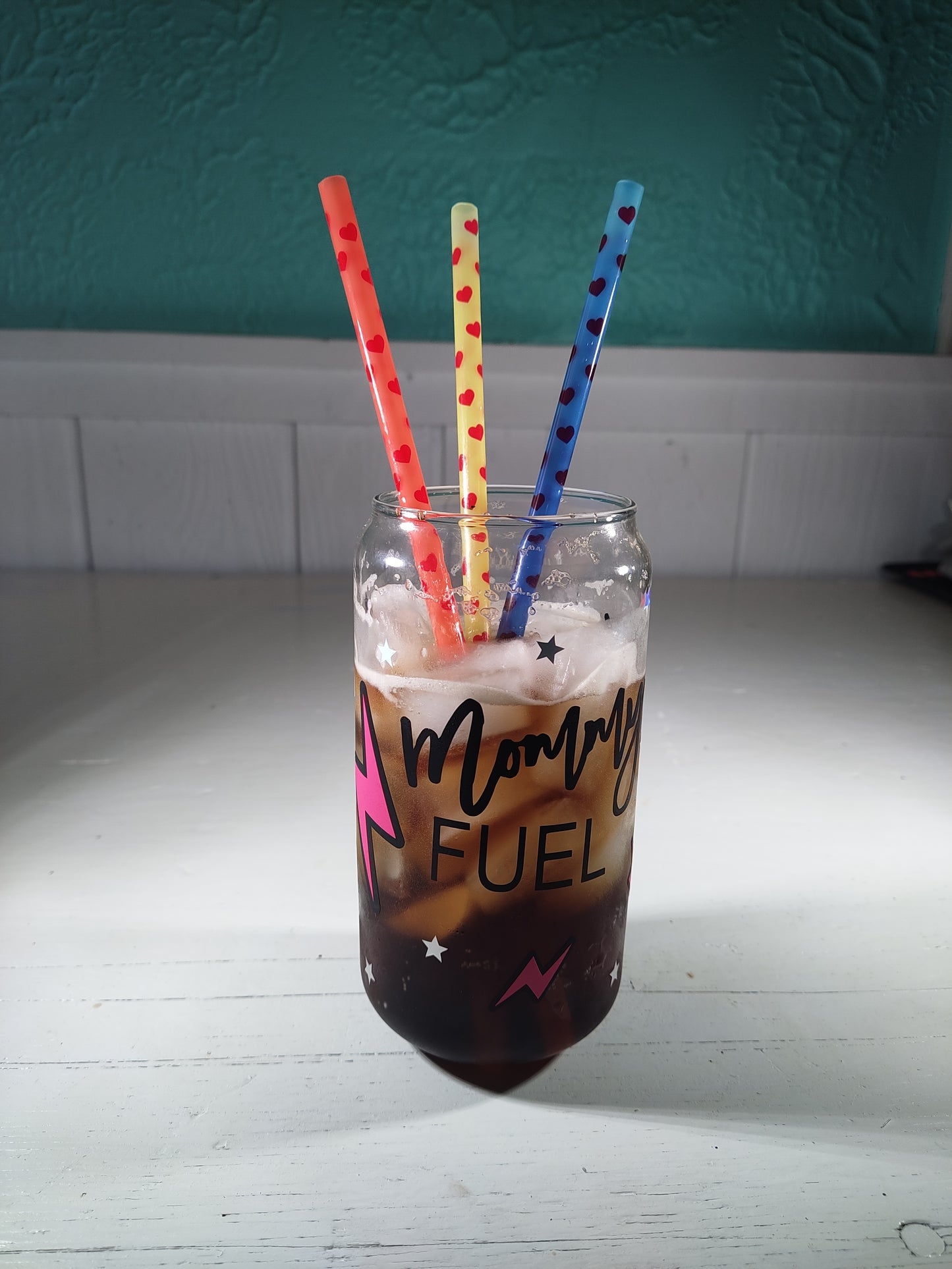 Color Changing with Red Hearts Straw Collection