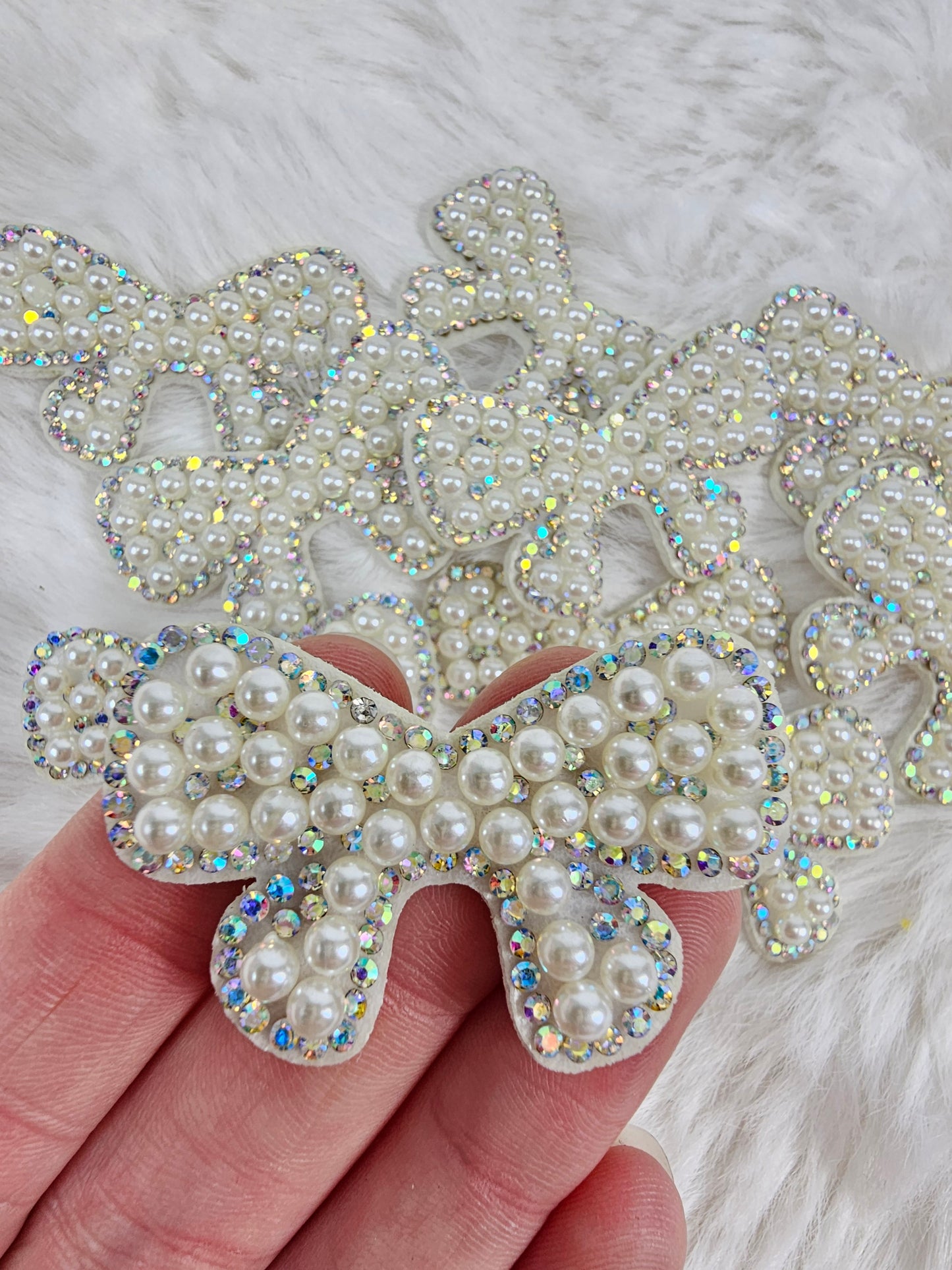 Small Rhinestone and Pearl Bow Iron-on Patch