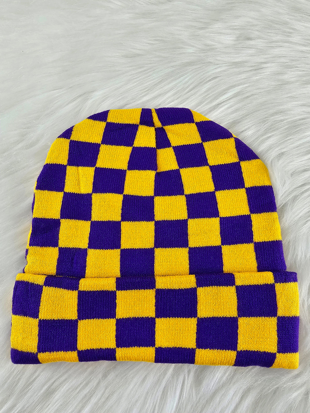 Checkerboard, Camo & Solid Color Beanie - Vibrant Winter  display picture 1