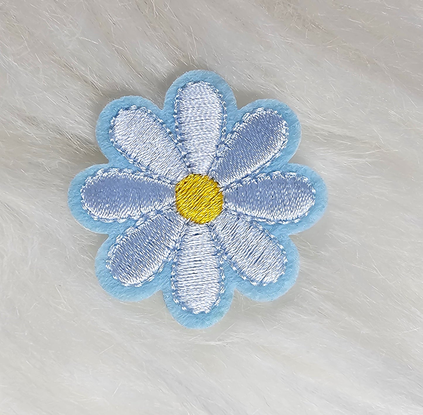 Daisy Small Flower Embroidery Iron On Patch