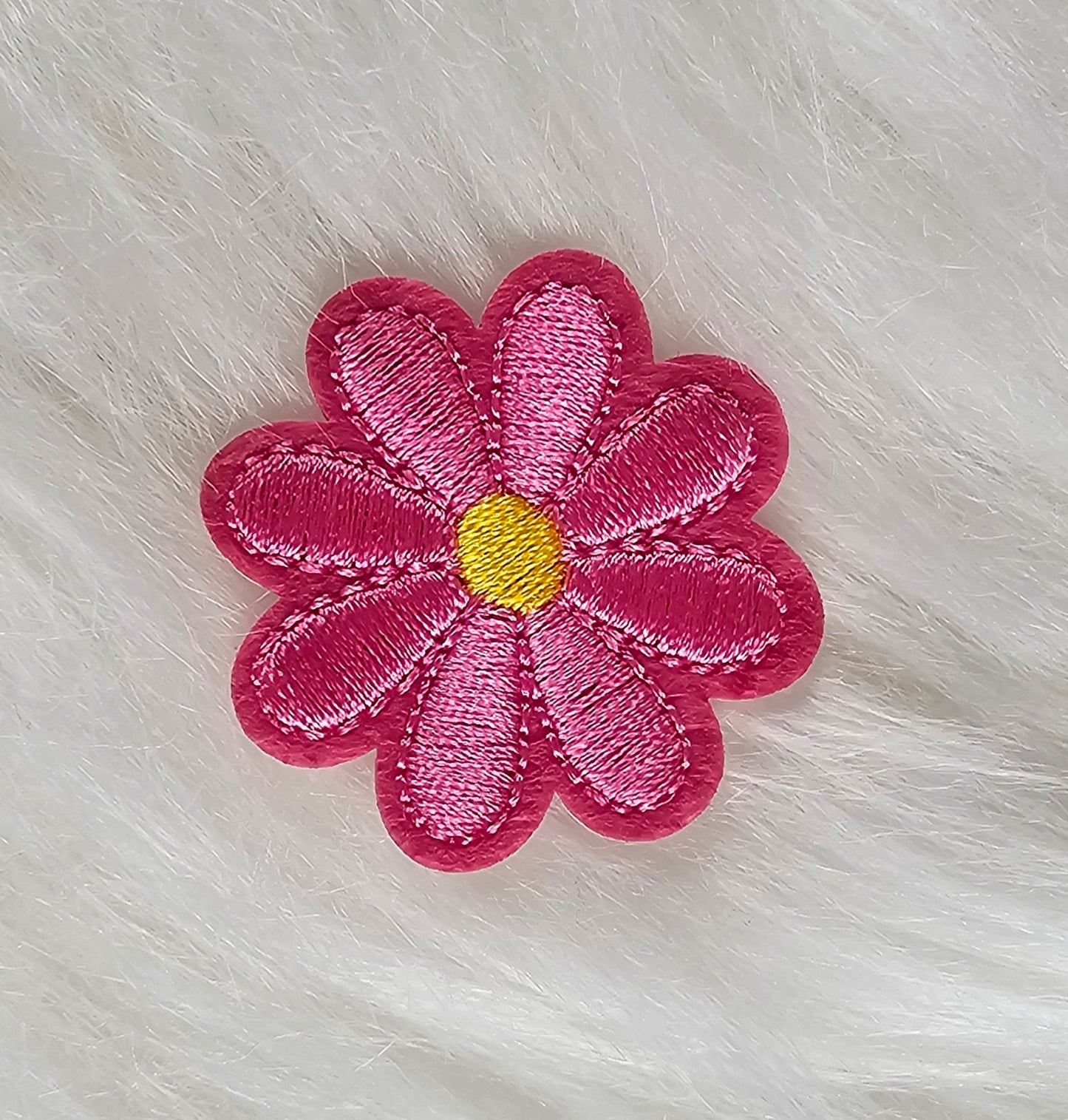 Daisy Small Flower Embroidery Iron On Patch