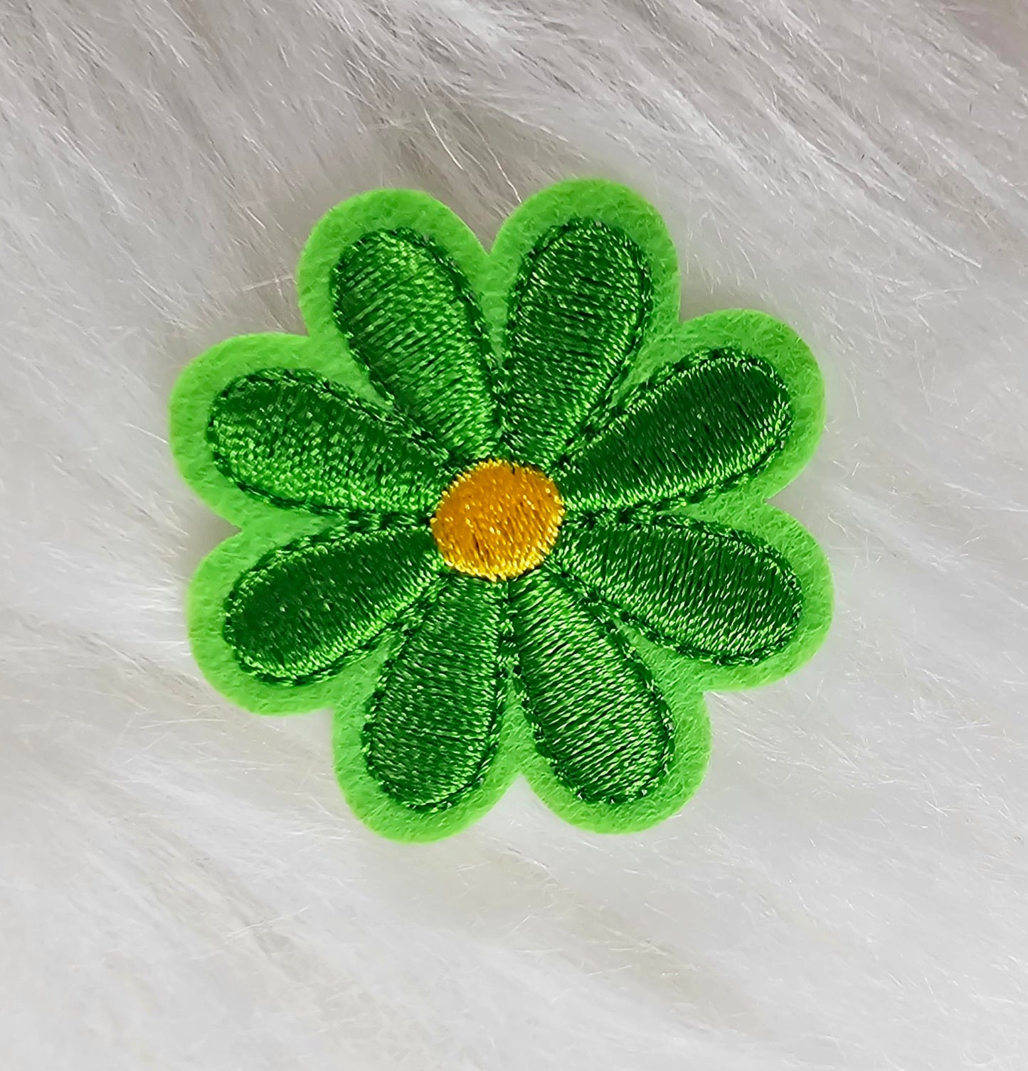 Daisy Small Flower Embroidery Iron On Patch