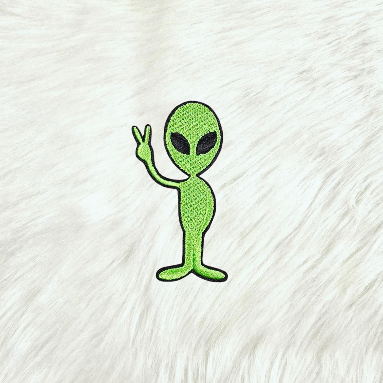 Alien Peace UFO Embroidery Iron On Patch – Scratch Decor