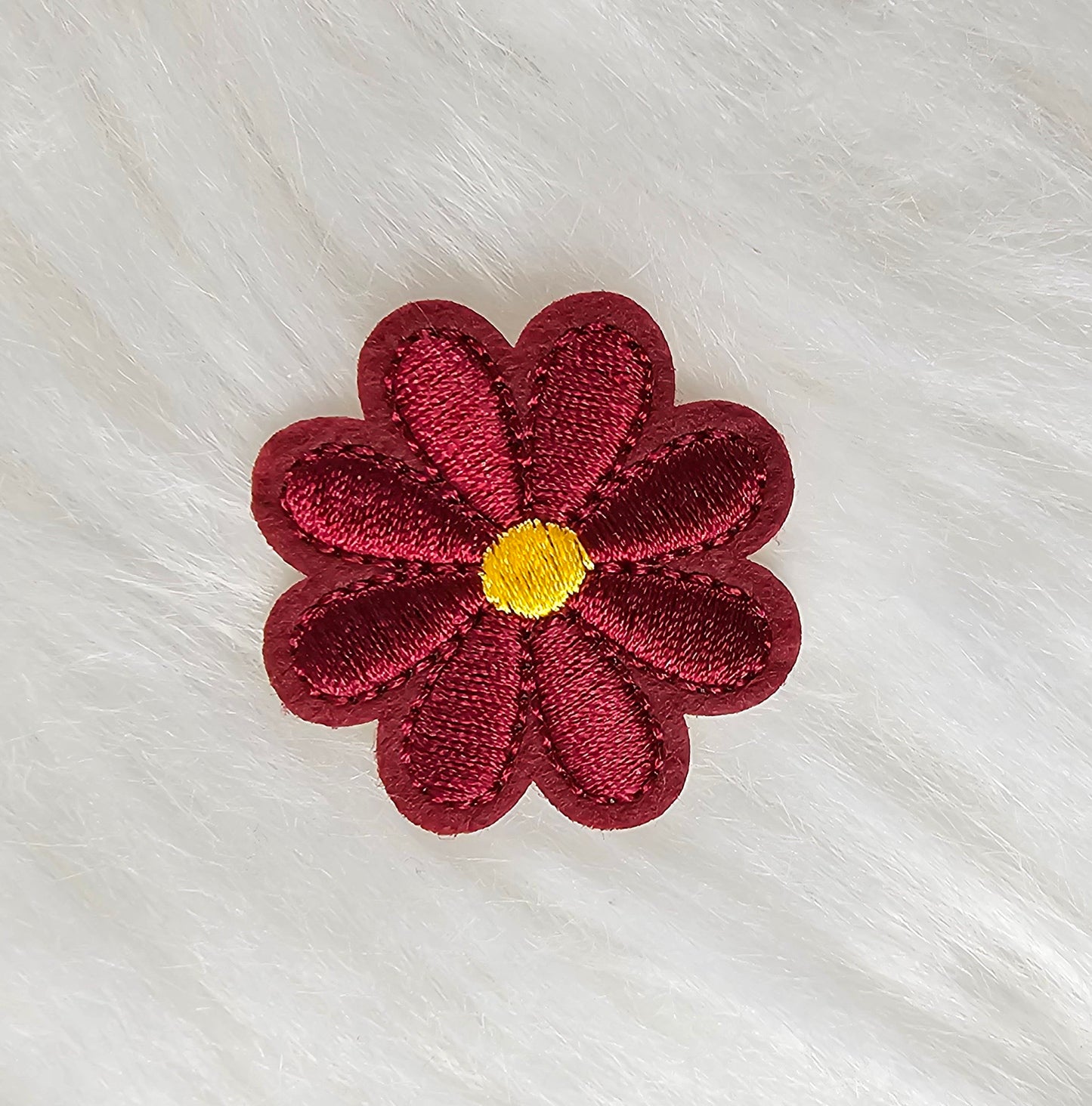 Daisy Small Flower Embroidery Iron On Patch