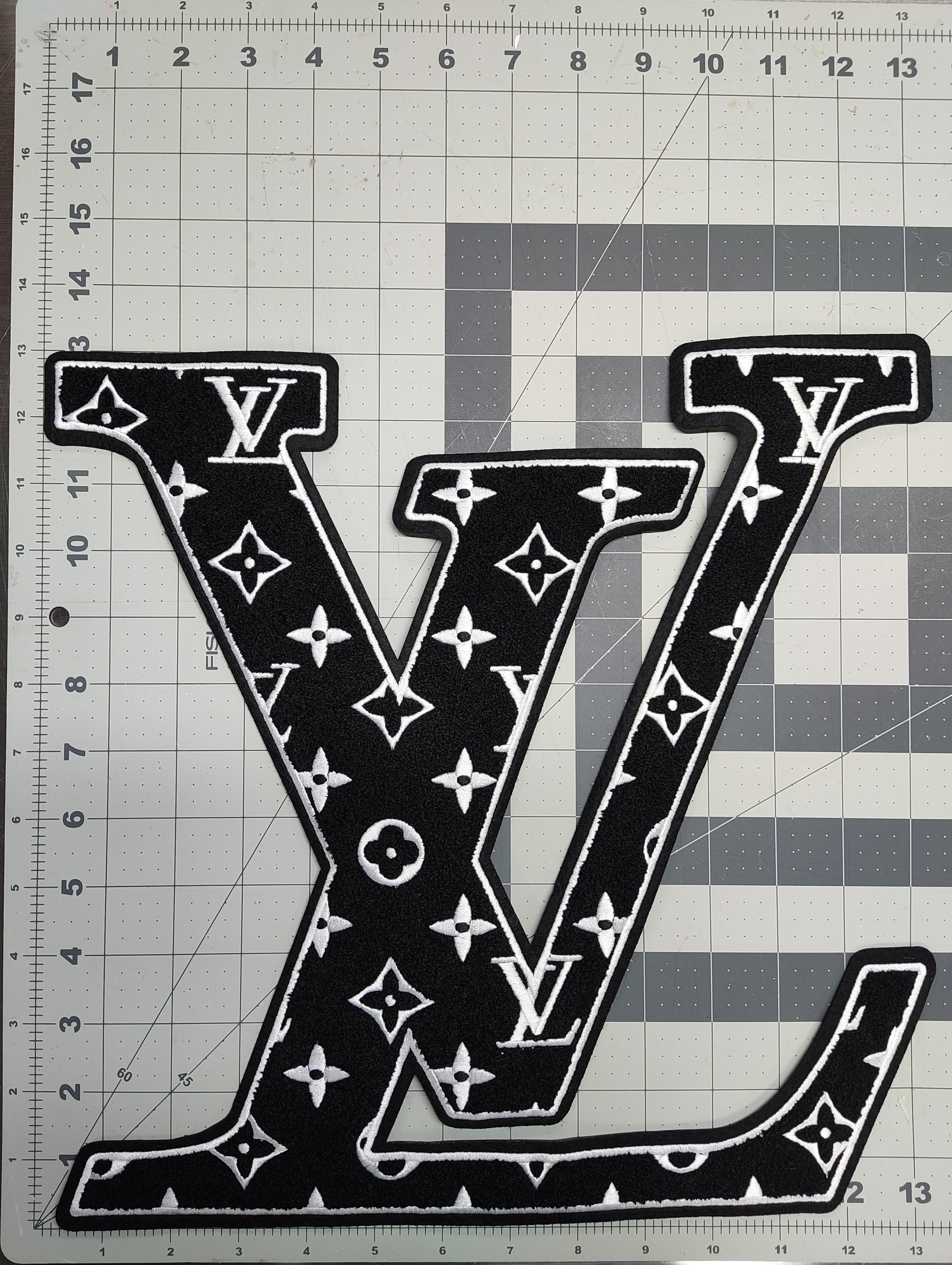 Louis Vuitton Dripping Embroidery, LV Logo Embroidery, Louis Vuitton  Embroidery, Embroidery Design File